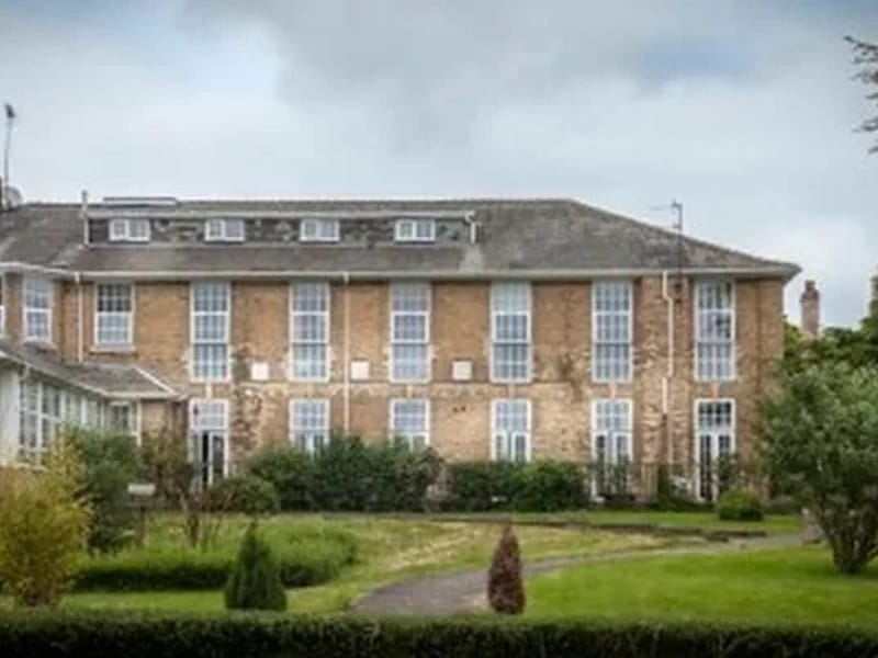 Hesslewood House Care Home - Nursing Home in Hessle, England photo 2