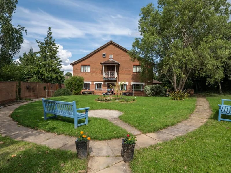 Bletchley House Residential Care and Nursing Home - Nursing Home in Milton Keynes, England photo 2