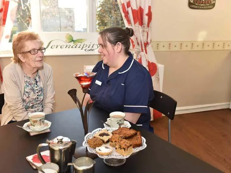 Springbank House Care Home - Nursing Home in Chesterfield, England photo 3