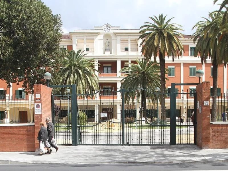 Asilo de Ancianos - Hermanitas de los Pobres - Hogar de Ancianos in Sevilla, Andalucía photo 3