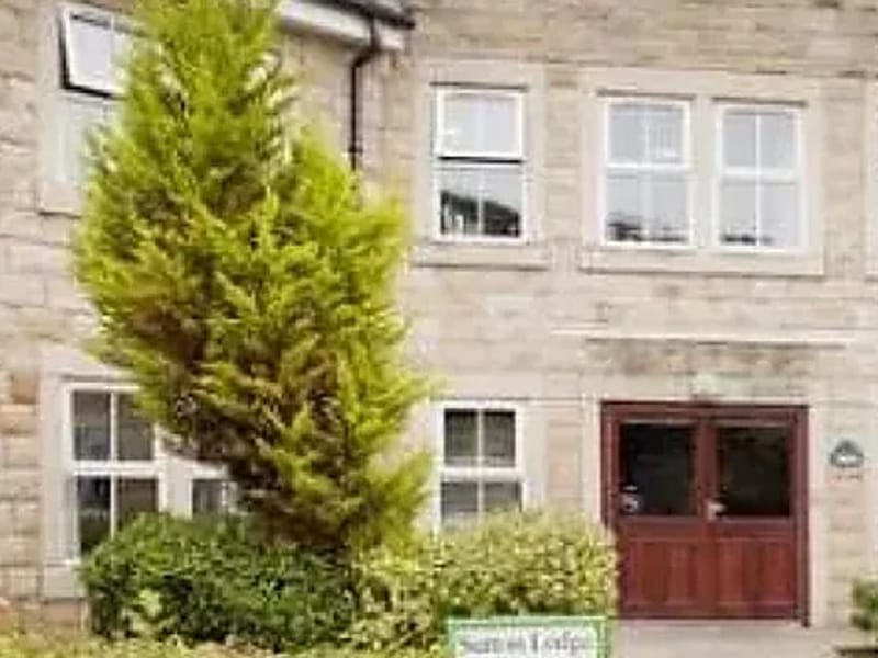 Sutton Hall and Lodge - Nursing Home in Keighley, England photo 2