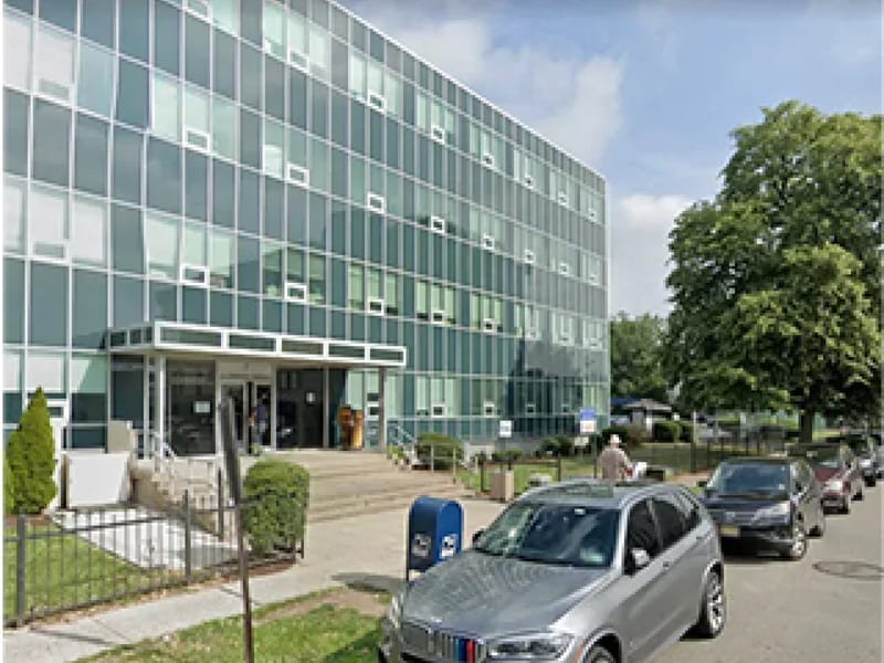 Ultimate Care Inc - Nursing Home in Hempstead, NY photo 2