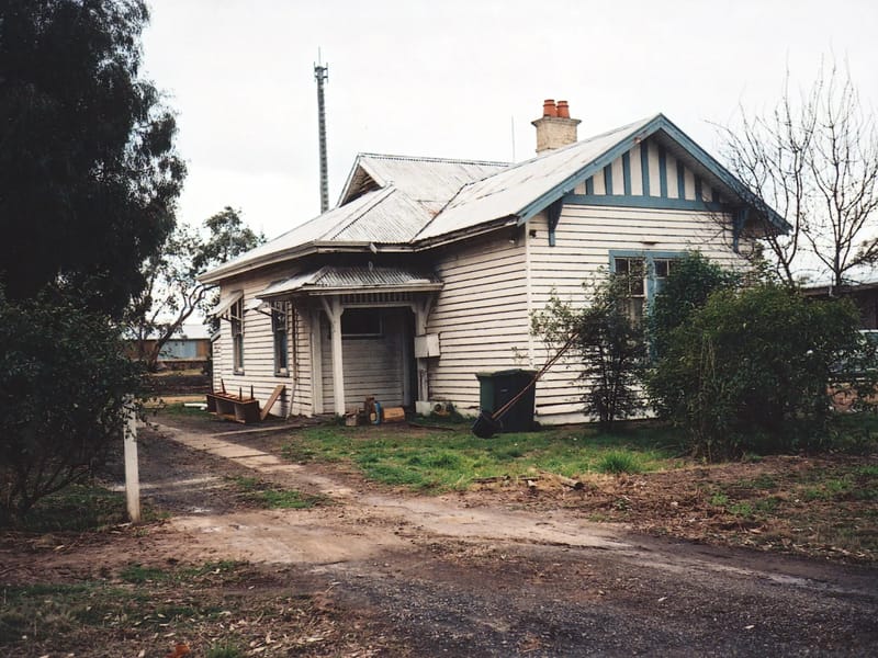 Redcliffe House in Mansfield, England photo 3