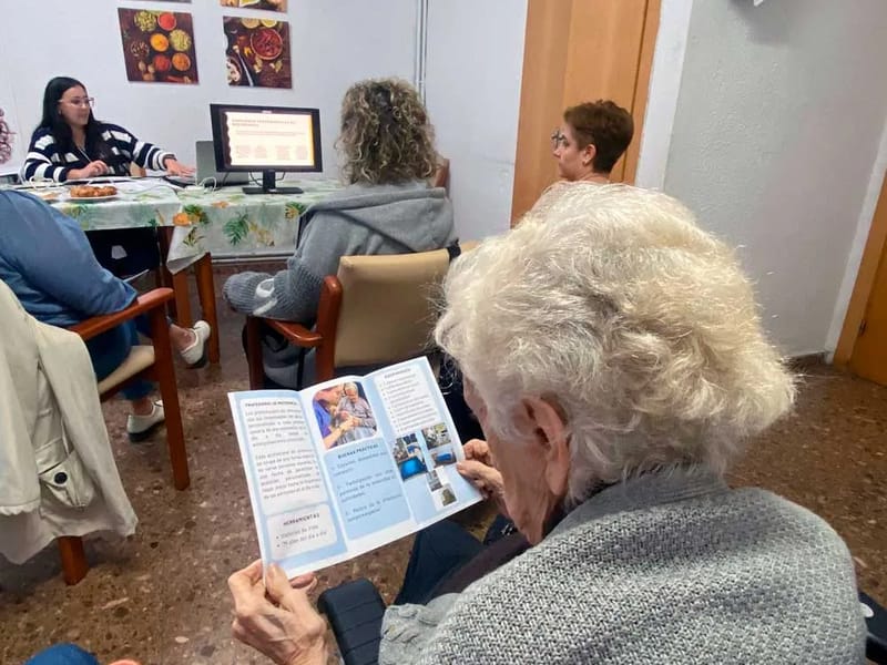 Residencia L'Acollida Fundación Suma Humanitate - Hogar de Ancianos in Valencia, Comunitat Valenciana photo 2
