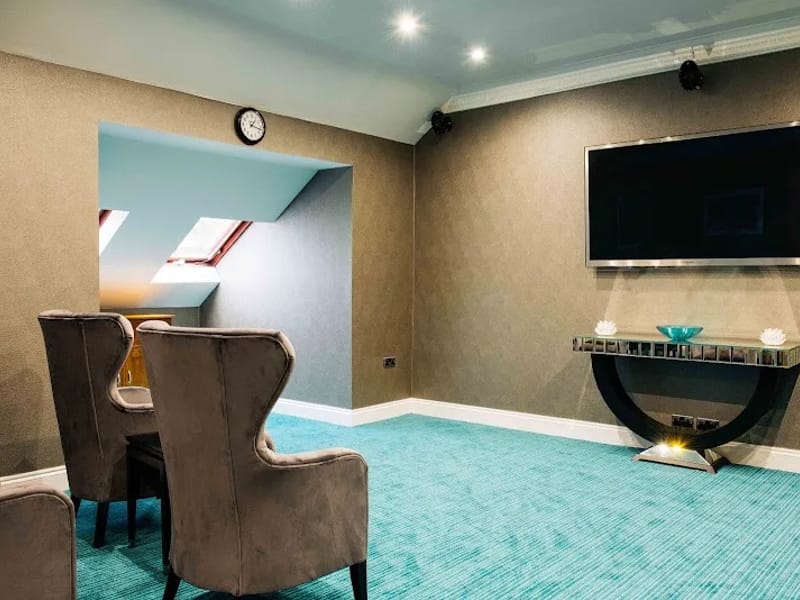 Corrina Lodge - Nursing Home in Camberley, England photo 3