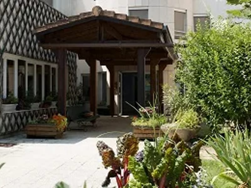 Ehpad Du Ch De Macon La Providence - EHPAD in MACON, Bourgogne-Franche-Comté photo 3