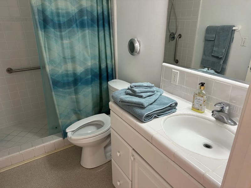 Ayres Residential Care Home - Assisted Living in Los Angeles, CA photo 3