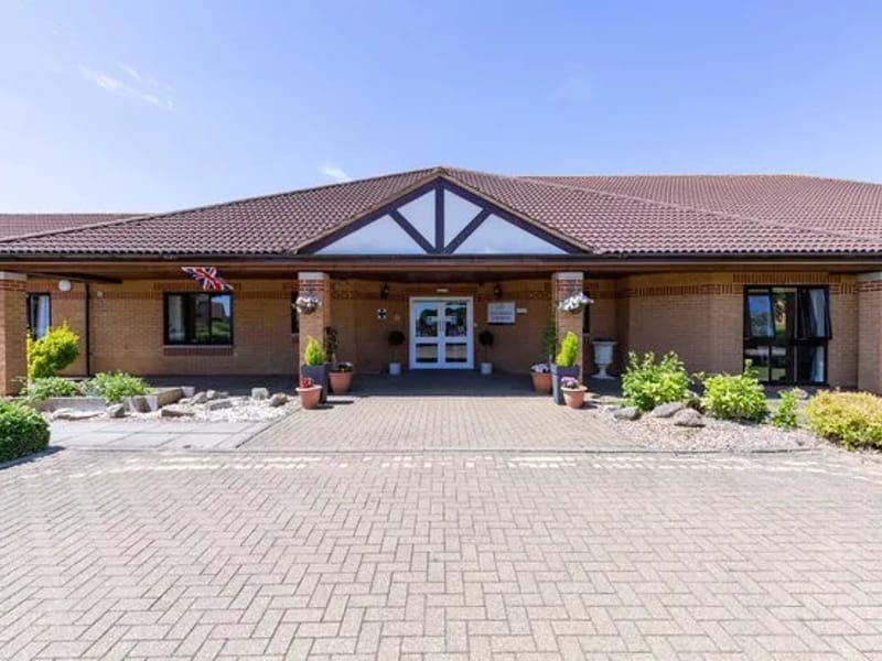Ashby House - Milton Keynes - Nursing Home in Milton Keynes, England photo 2