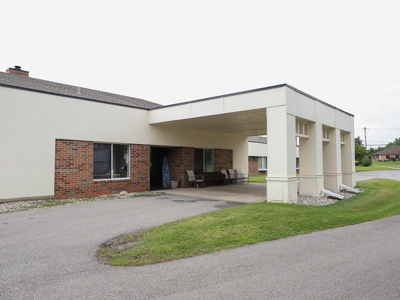 MT Pleasant Healthcare and Rehabilitation - Nursing Home in Mount Pleasant, TN photo 4
