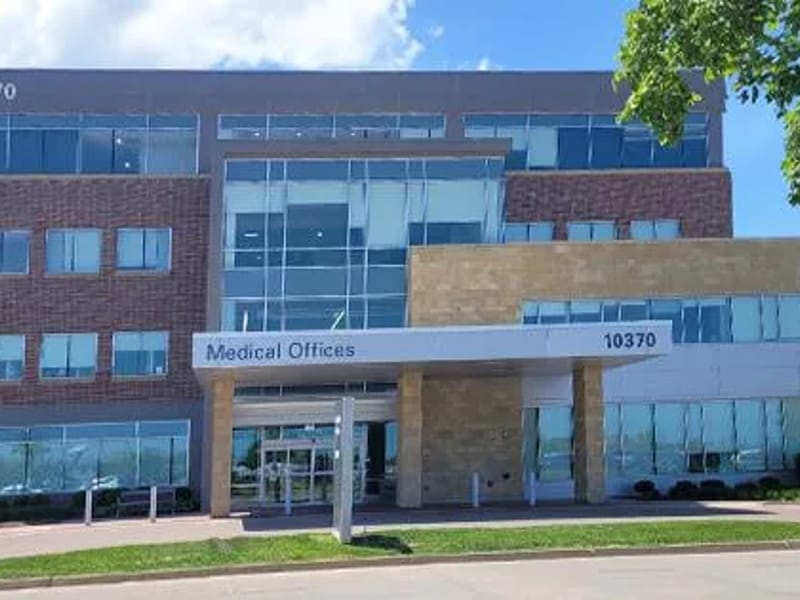 Dialysis Care Center - Elgin - Dialysis in Elgin, IL photo 2