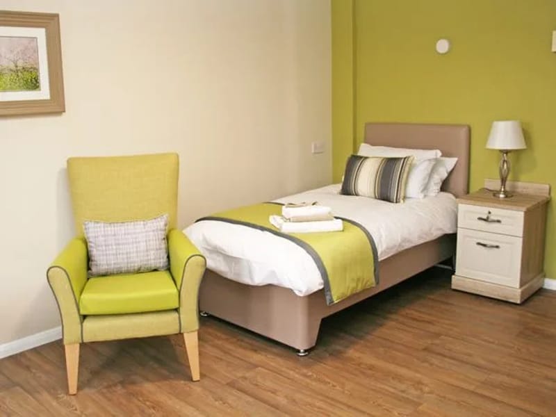 The Grove Care Home in Grimsby, England photo 2