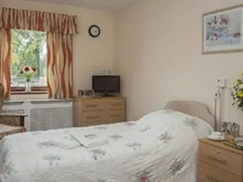 Melton House - Nursing Home in Wymondham, England photo 1