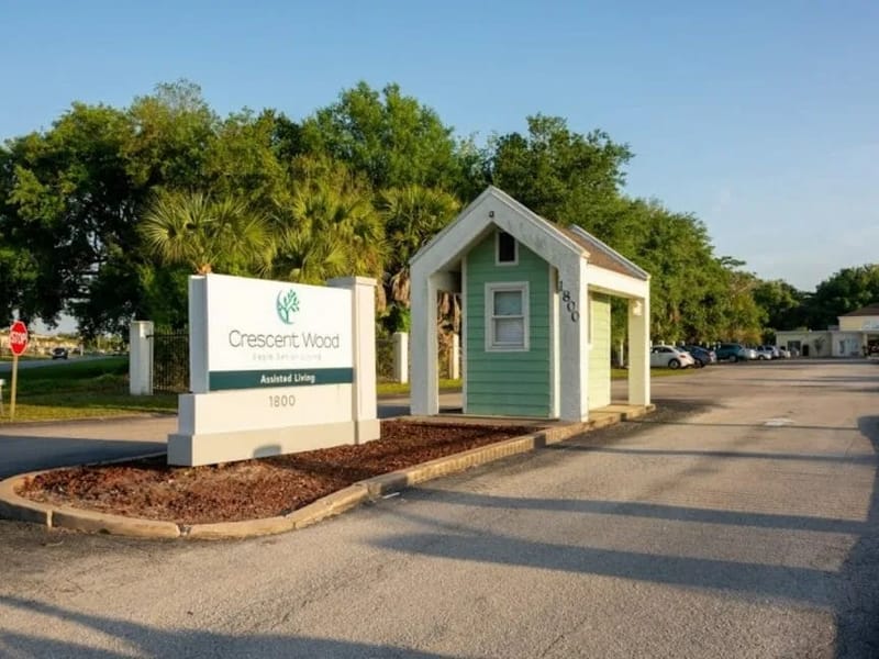 Crescent Wood - Assisted Living in Titusville, FL photo 2
