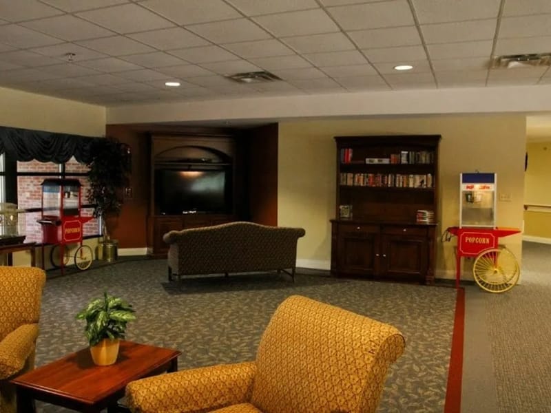 Lexington Country Place - Nursing Home in Lexington, KY photo 2