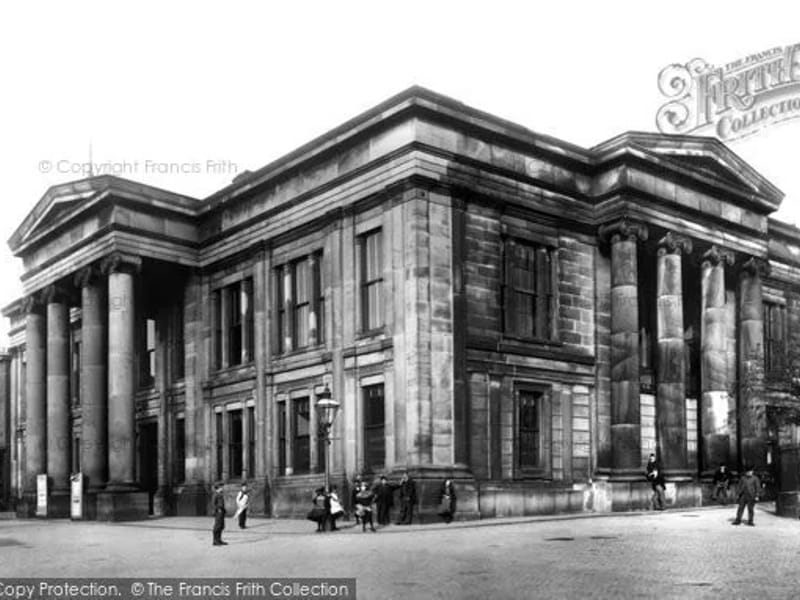 Henning Hall - Nursing Home in Macclesfield, England photo 2