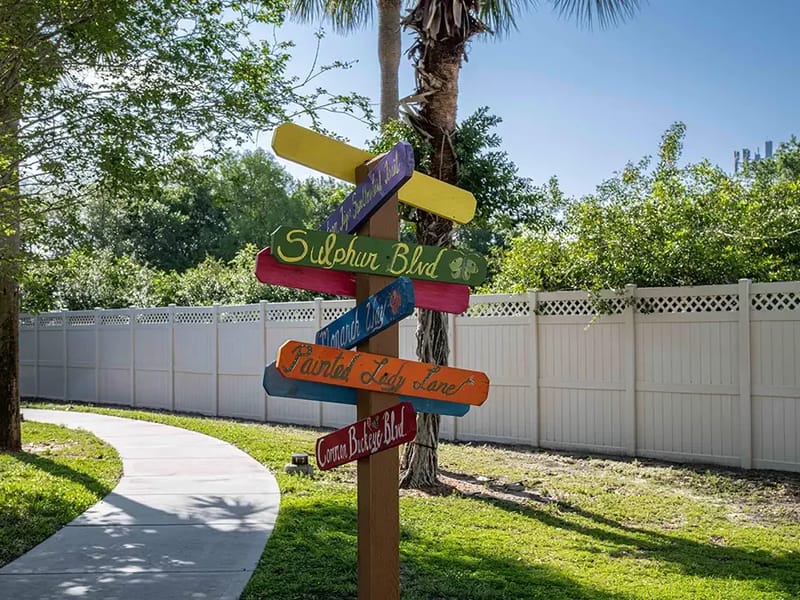 Arden Courts Of Seminole - Assisted Living in Seminole, FL photo 3