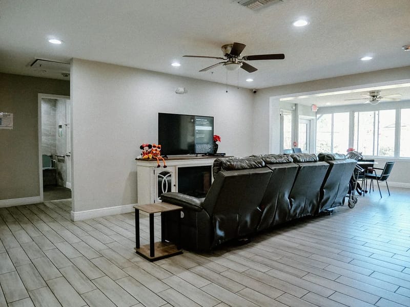 Bella Vita Alf At Latania Llc — Assisted Living, Tampa, FL · photo 1