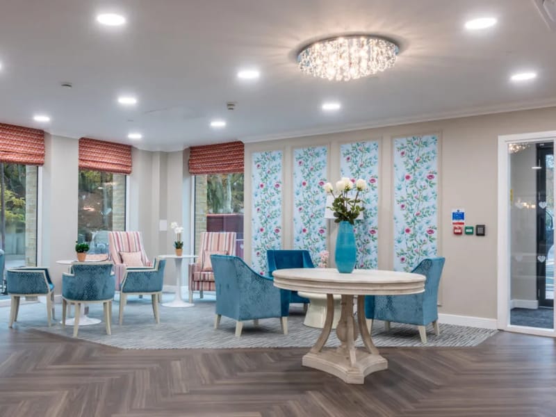 Mount Croft Care Home - Nursing Home in Bromsgrove, England photo 2