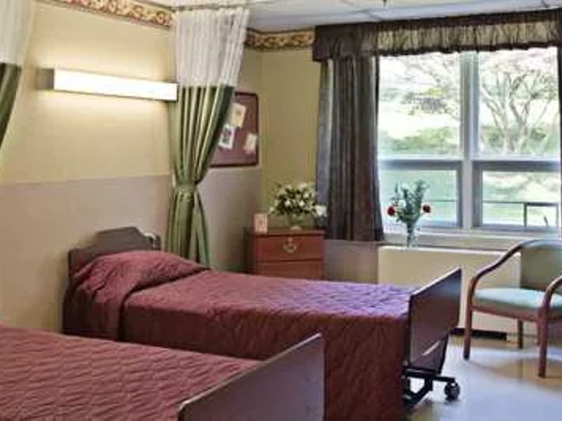 Arbor Glen Center - Nursing Home in Cedar Grove, NJ photo 1