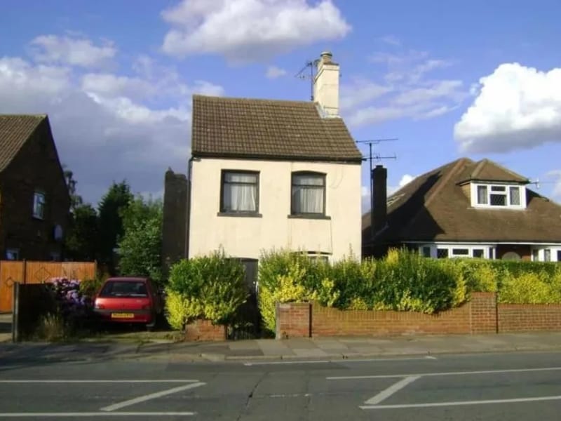 Ellenbrook House in Luton, England photo 1