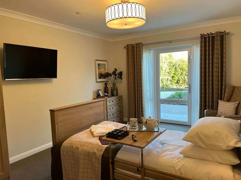 Waterhaven Place Care Home - Assisted Living in Chichester, England photo 3