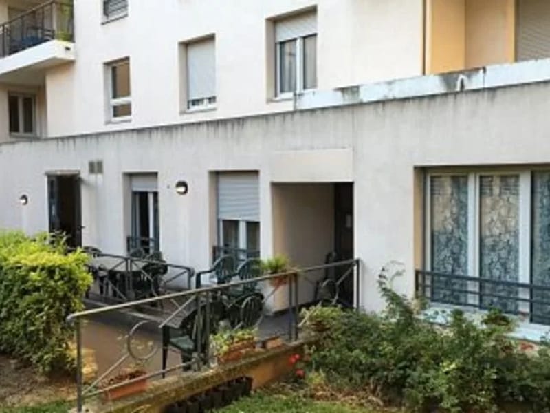 DOMICILE COLLECTIF LES GENTIANES - Maison de Retraite in LYON, Auvergne-Rhône-Alpes photo 1