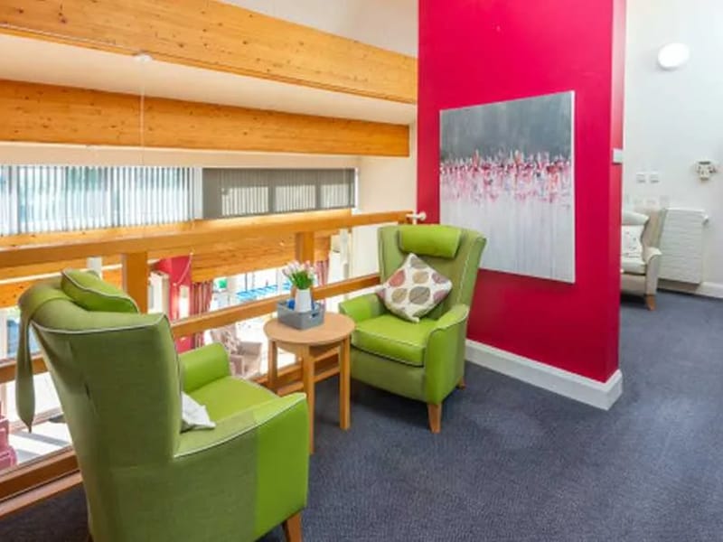 Oakwood Court - Assisted Living in Haywards Heath, England photo 2