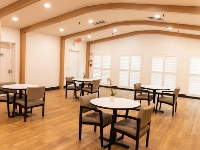Blue Lake Post Acute - Nursing Home in Deland, FL photo 1