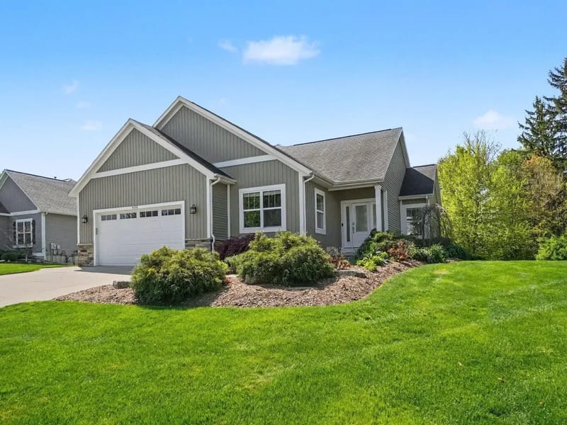 Bluff Lake - Assisted Living in Zeeland, MI photo 1