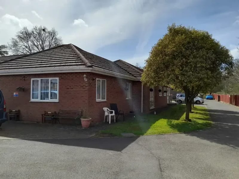 Loganberry Lodge - Nursing Home in Colchester, England photo 2