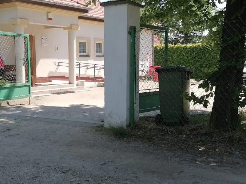 Zdrowie. NZOZ - Pielęgniarstwo domowe in Roztoka, Dobromierz photo 3