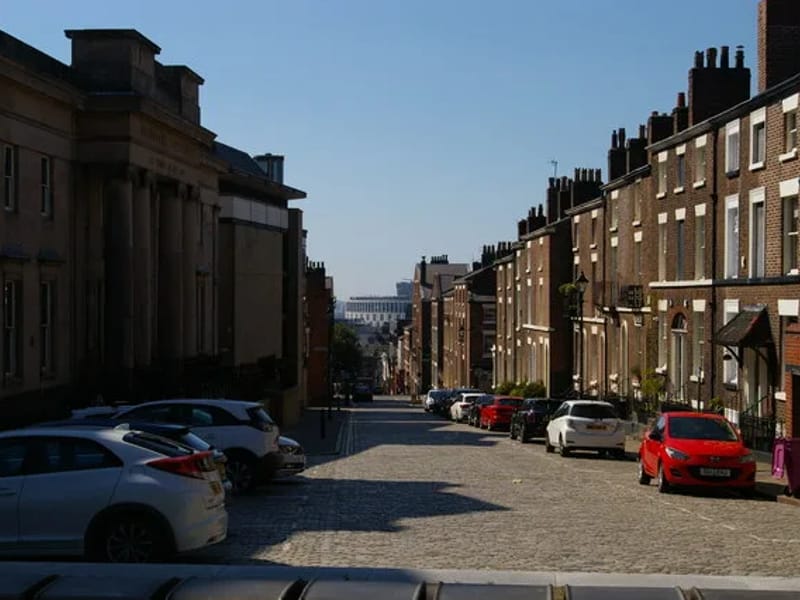 Mount Avenue in Liverpool, England photo 1