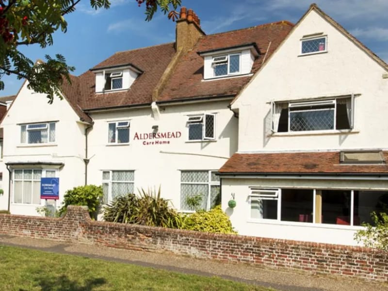 Crawford Care Home - Nursing Home in Bognor Regis, England photo 3