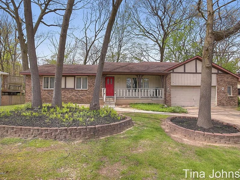 Chalet Home - Assisted Living in Wyoming, MI photo 2