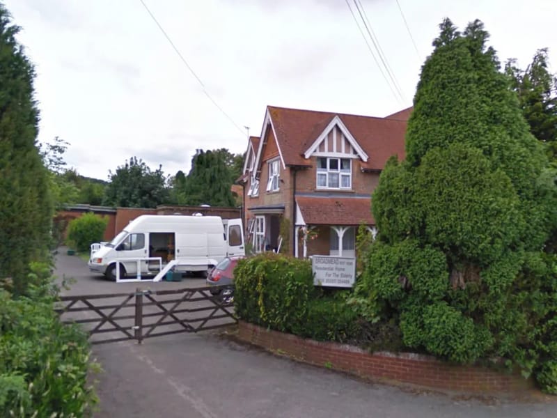 Broadmead Rest Home - Assisted Living in Newbury, England photo 3