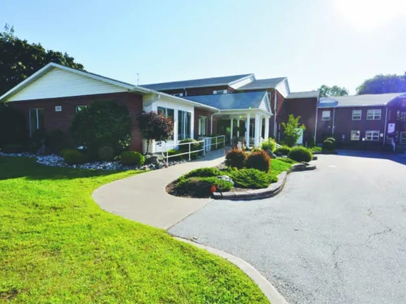 TWIN LAKES TERRACE LTC COMMUNI - Nursing Home in Sarnia, ON photo 2