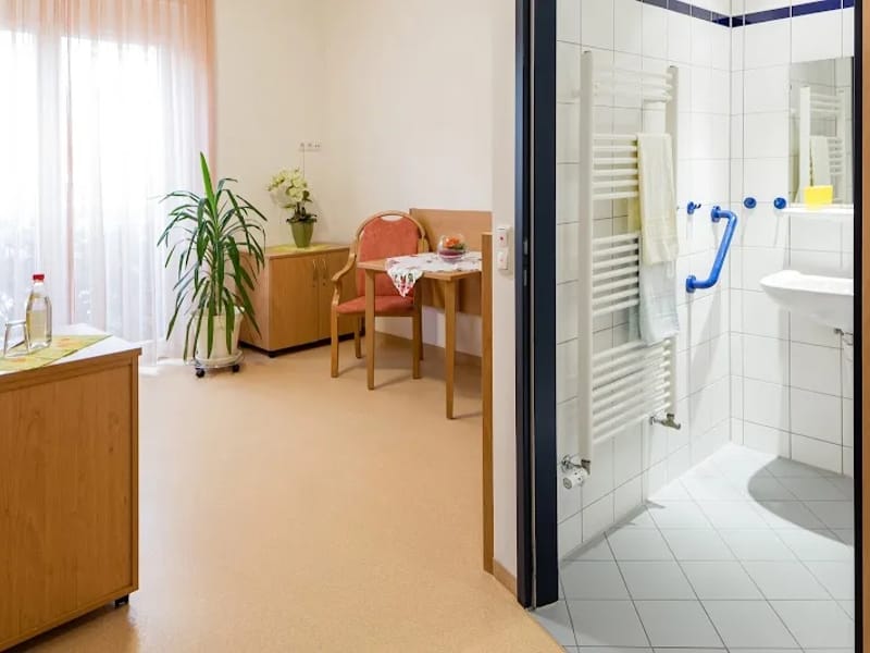 Wohn- und Pflegezentrum Südpark in Fürth, Bayern photo 5