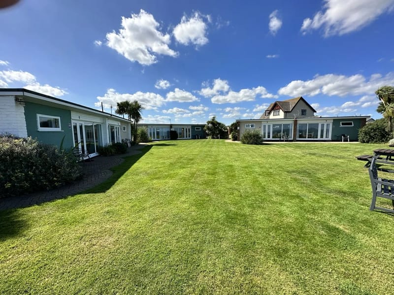 Pine Lodge - Nursing Home in Great Yarmouth, England photo 3