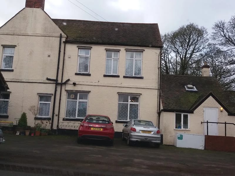 High Lodge Care Home - Assisted Living in Stourbridge, England photo 3