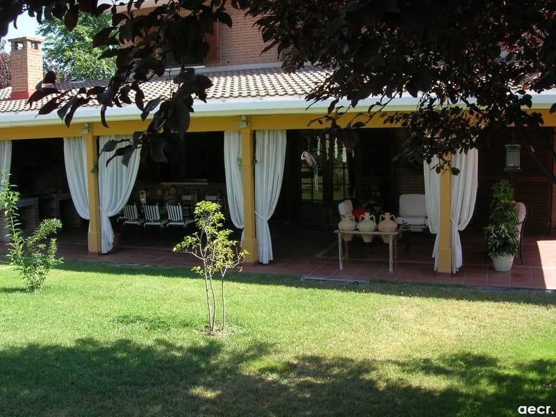Residencia Los Fresnos - Hogar de Ancianos in Pozuelo De Alarcón, Madrid photo 2
