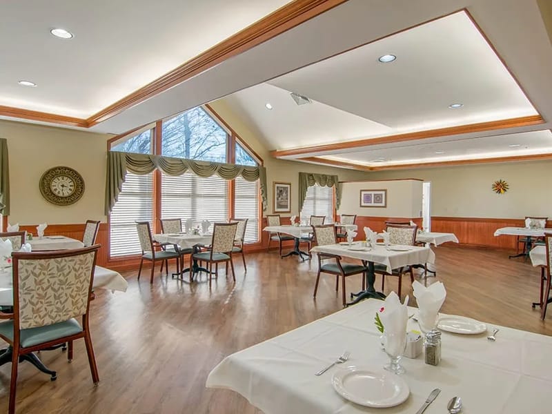 Brookdale Medford - Assisted Living in Medford, OR photo 3