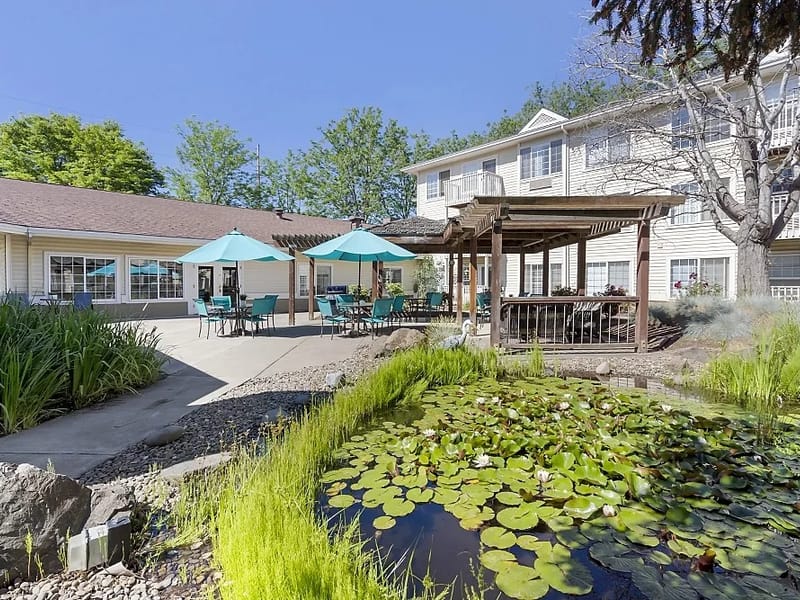 Brookdale Medford - Assisted Living in Medford, OR photo 2