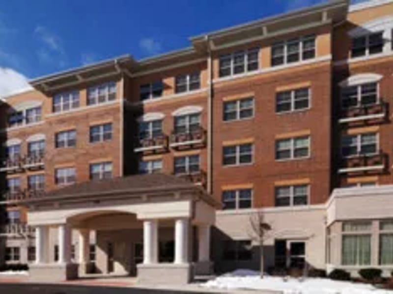 Alden Valley Ridge Rehab & Hcc - Nursing Home in Bloomingdale, IL photo 2