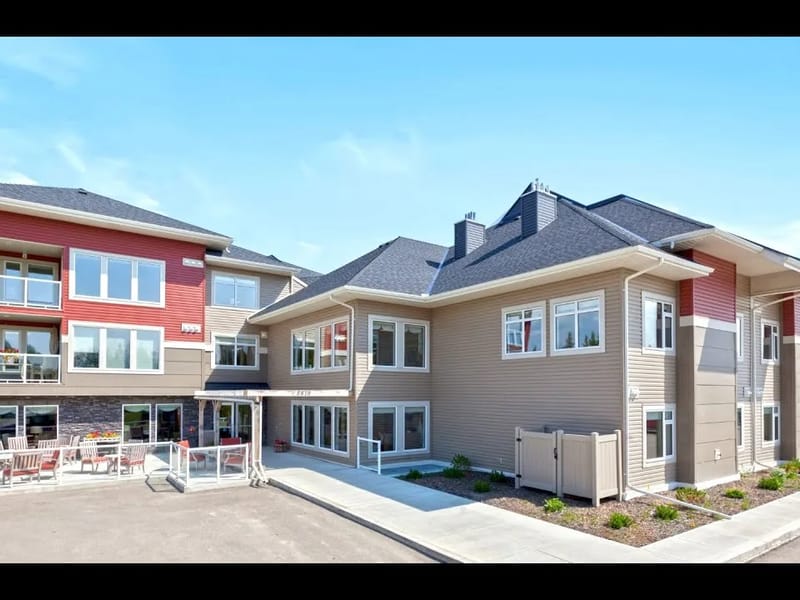PARK AVENUE AT CREEKSIDE - Assisted Living in Rocky Mountain House, AB photo 1