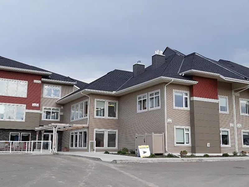 PARK AVENUE AT CREEKSIDE - Assisted Living in Rocky Mountain House, AB photo 2