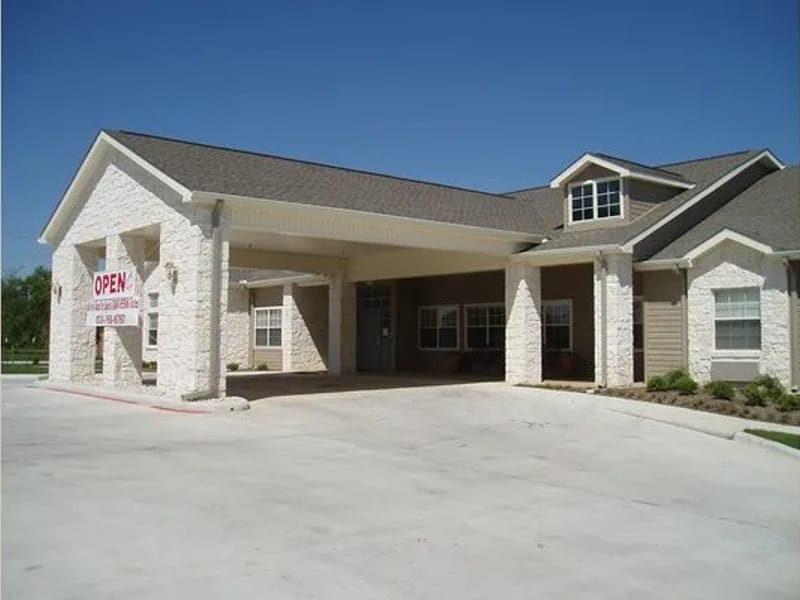 Argent Court - Assisted Living in Seguin, TX photo 2