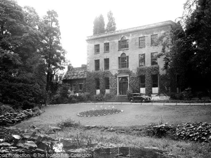 Brockfield House - Nursing Home in Wellingborough, England photo 2