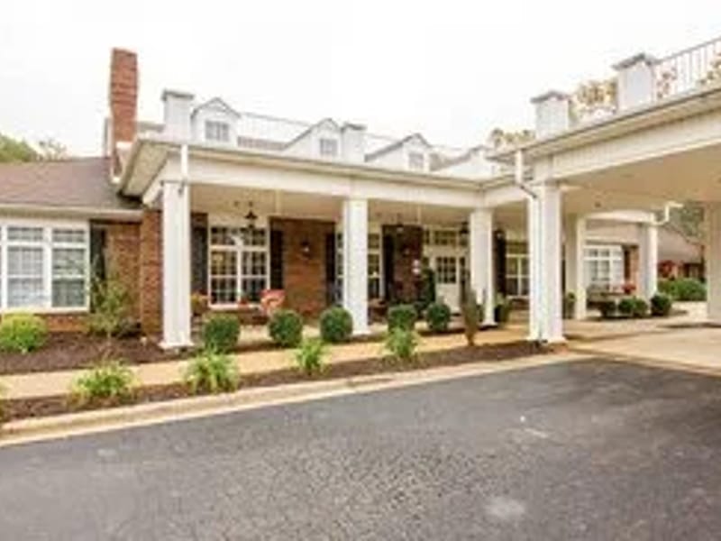 Heartland Living & Rehab at the Moses H Cone Memor - Nursing Home in Greensboro, NC photo 2