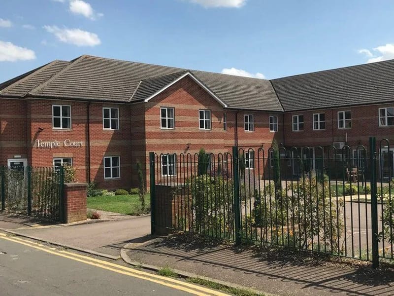 Ashley Court Care Home - Nursing Home in Kettering, England photo 2