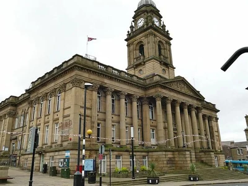 Leeds and Morley in Leeds, England photo 2